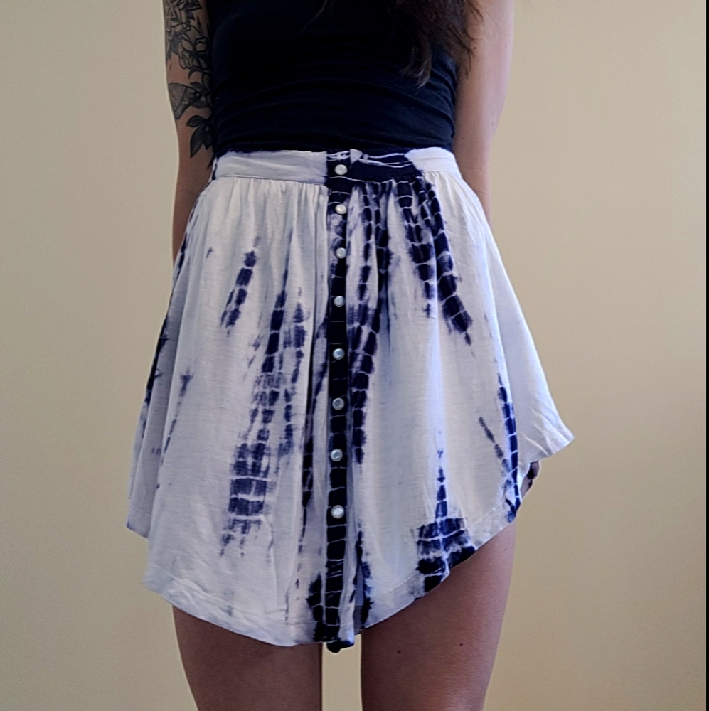 Tye dye mini skirt